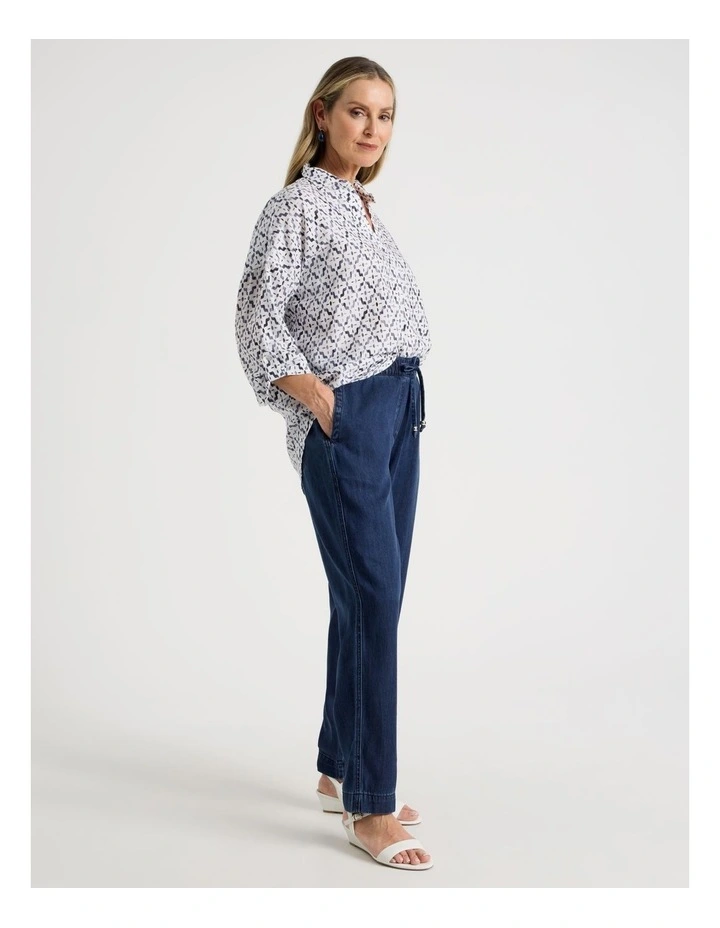Elastic Waist Tapered Light Weight Denim Pant in Dark Wash image 4