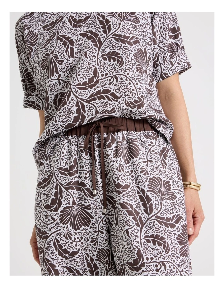 Elastic Waist Wide Leg Pant With Solid Waistband in Chocolate/White Floral image 3