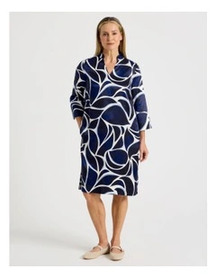 3/4 Sleeve Dress With Stand Collar And Notch Neck in Blues Shell Print