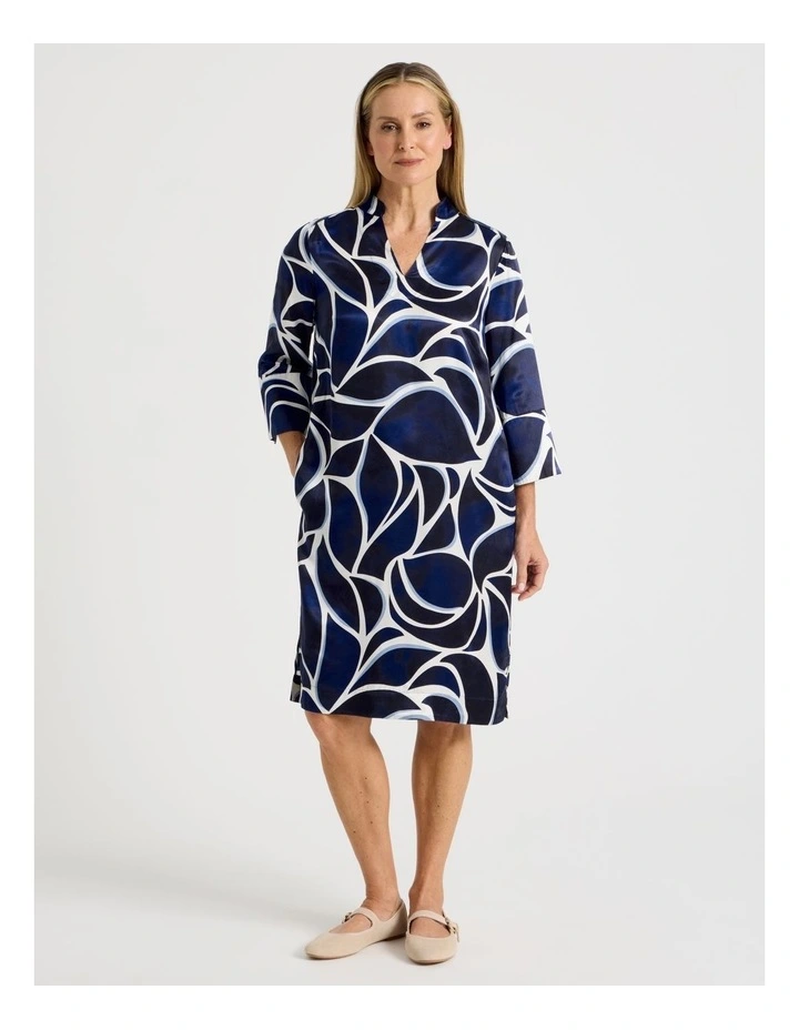 3/4 Sleeve Dress With Stand Collar And Notch Neck in Blues Shell Print image 1