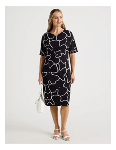 Short Sleeve Knit Dress in Black/Ivory Large Abstract Print