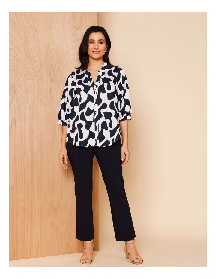3/4 Sleeve Shirt With Split Back In Ivory/Navy Print image 3