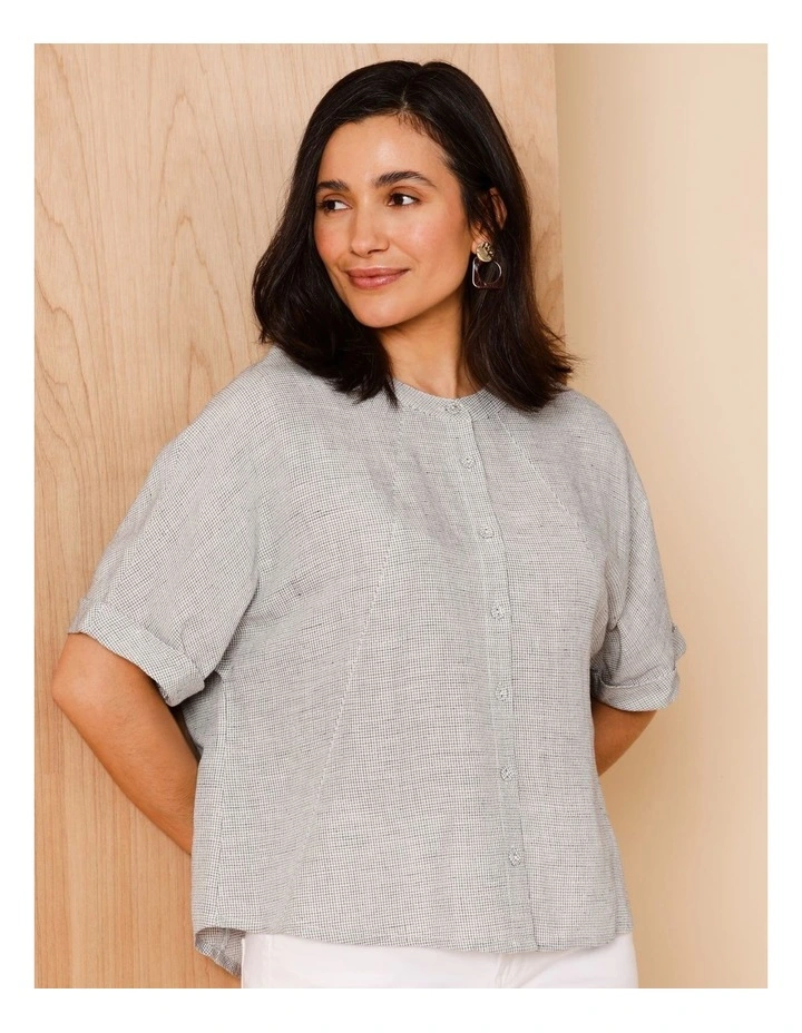 Spliced Short Sleeve Shirt In White/Navy Texture image 5