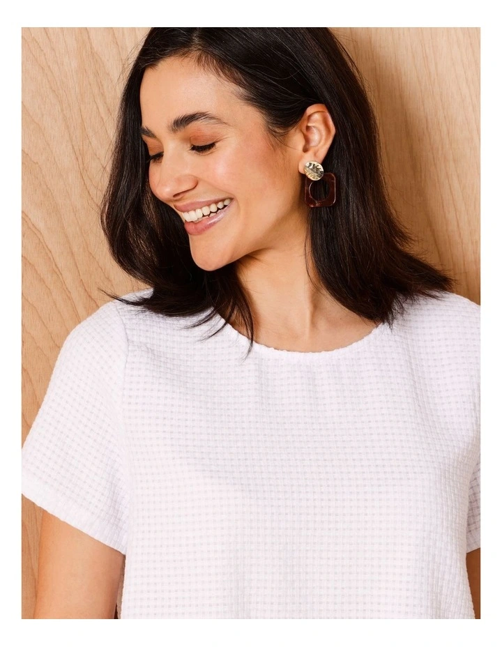 Short Sleeve Swing Top In White image 3