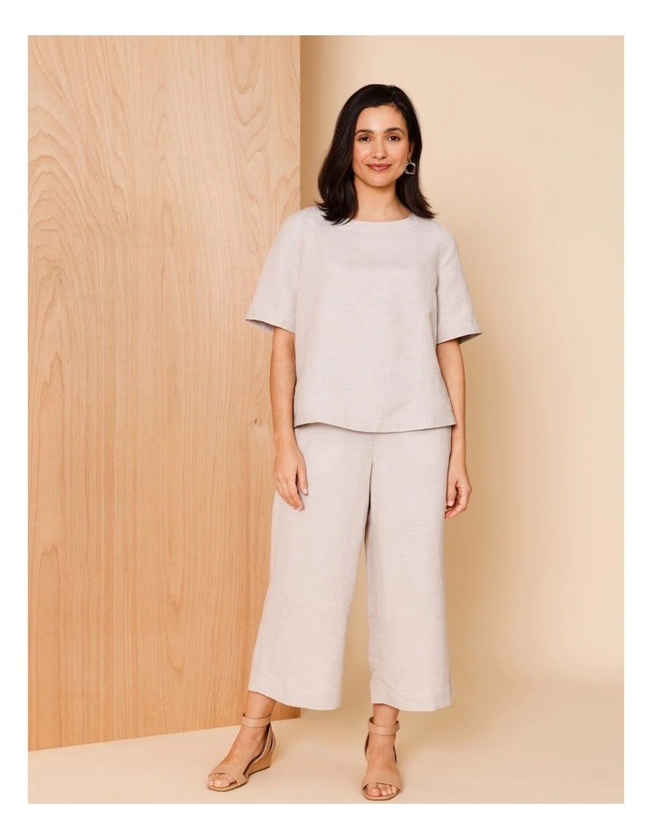 Short Sleeve Curved Hem Top In Oatmeal Crossdye With Contrast Top Stitch image 6