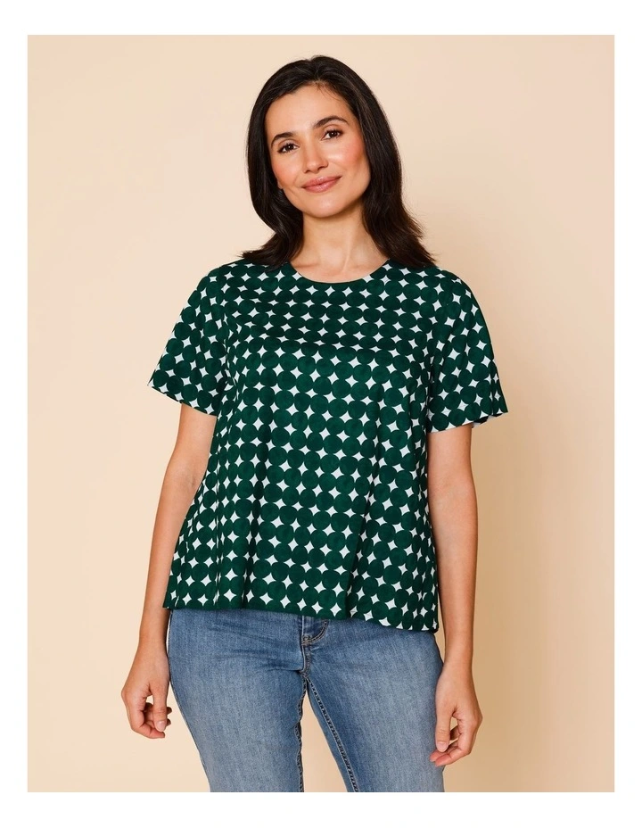 Short Sleeve Swing Hem Top With Round Pebble Print In Dark Green/White image 1