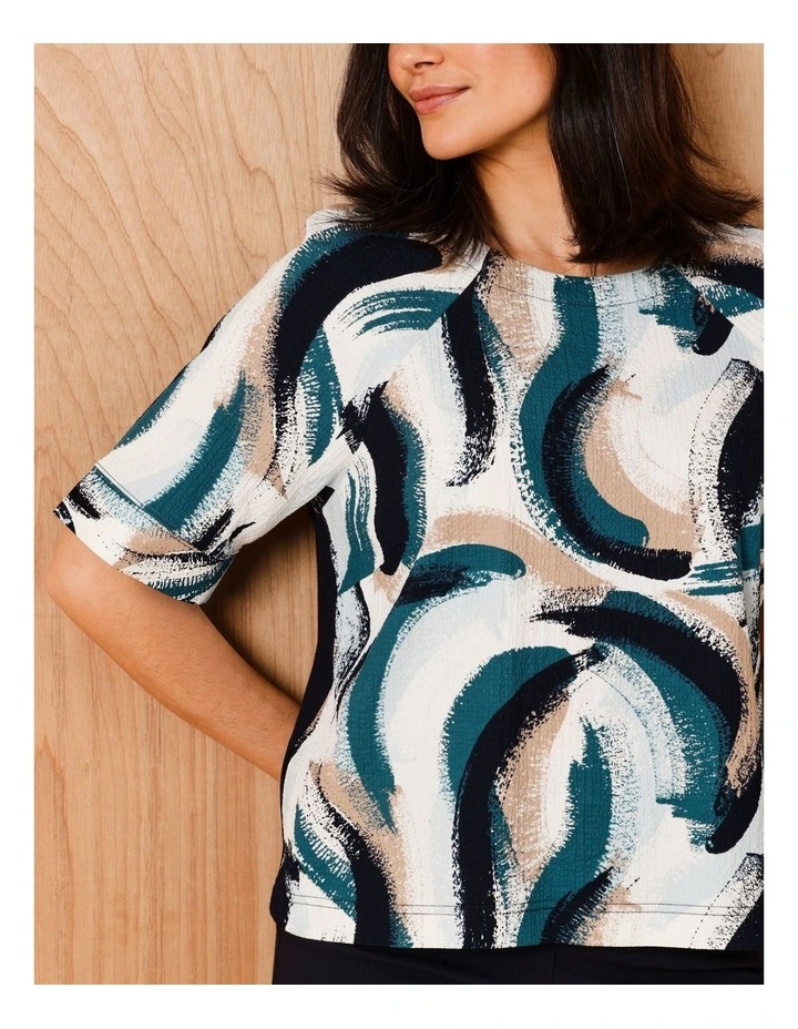 Raglan Short Sleeve Woven Front Tee With Knit Back In Blues/Navy/Neutral Abstract image 2