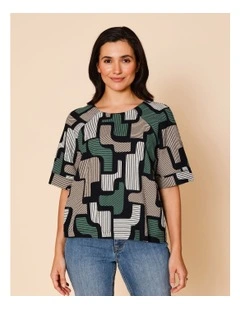 Raglan Short Sleeve Woven Front Tee With Knit Back In Green/Black/Neutral Geo Print