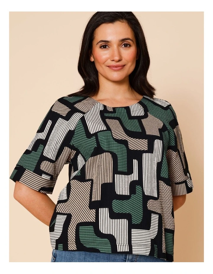 Raglan Short Sleeve Woven Front Tee With Knit Back In Green/Black/Neutral Geo Print image 2