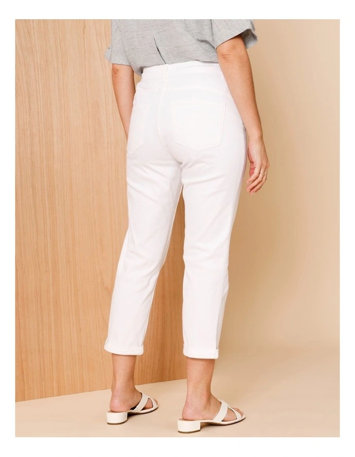Wardrobe Staple Crop Denim Jean In White image 4