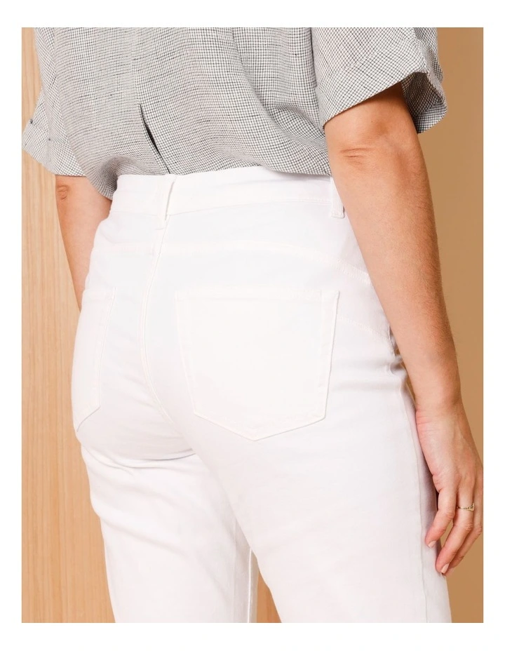 Wardrobe Staple Crop Denim Jean In White image 5