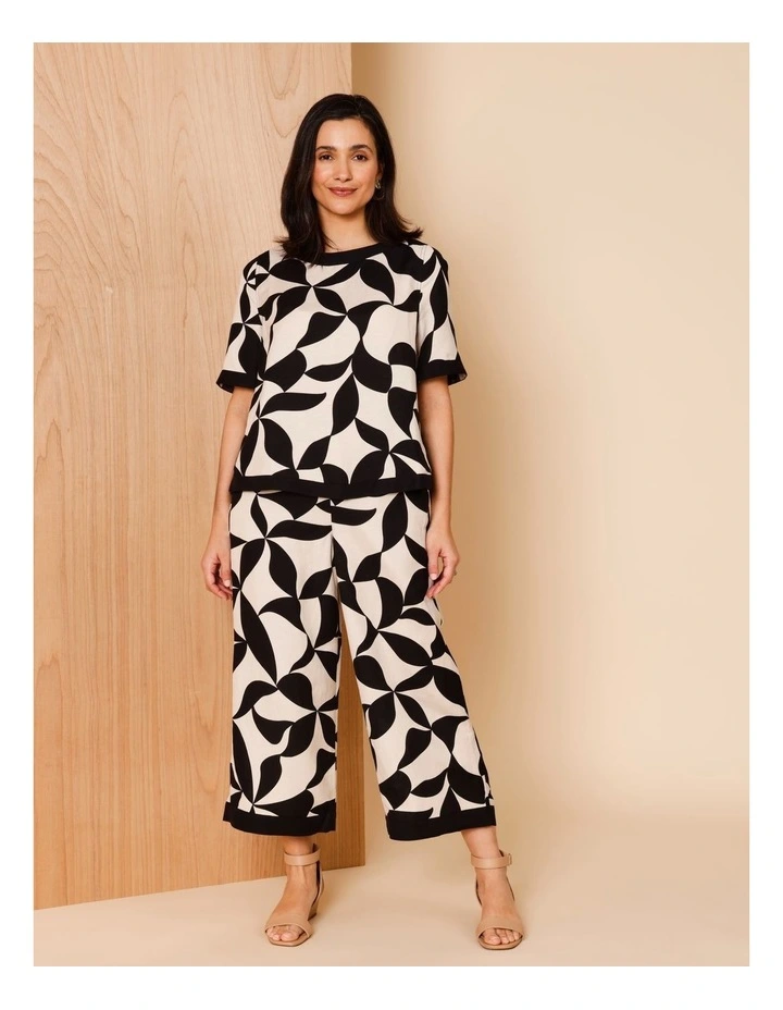 Wide Leg Crop Linen Blend Pant In Neutral/Black Leaf Print With Black Contrasts image 2