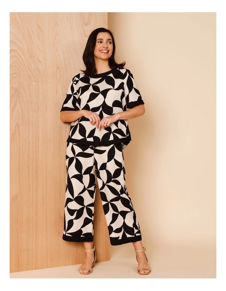 Wide Leg Crop Linen Blend Pant In Neutral/Black Leaf Print With Black Contrasts image 5