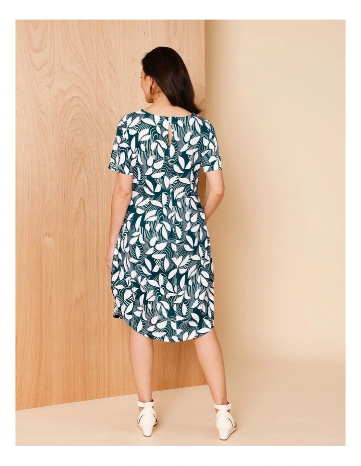Short Sleeve Knit Dress With Darted Hem And Pockets In Teal/White Abstract Print image 6