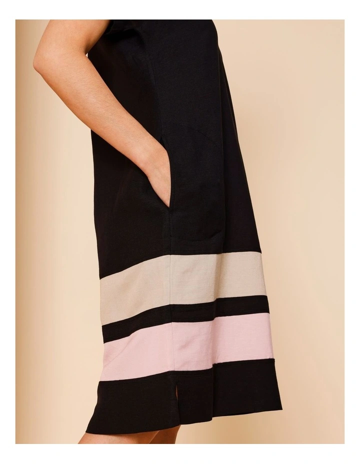V Neck Extended Sleeve Dress With Spliced Contrast Hem And Pockets In Black/Neutral/Pink image 3