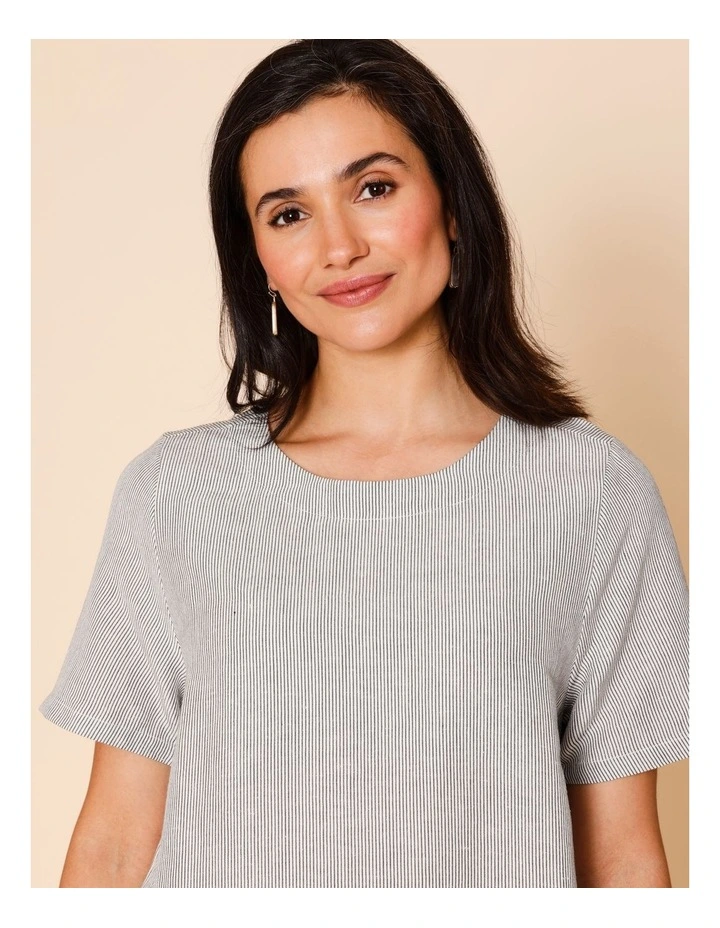 Short Sleeve Tulip Dress With Side Pockets In Blue/White Stripe image 3