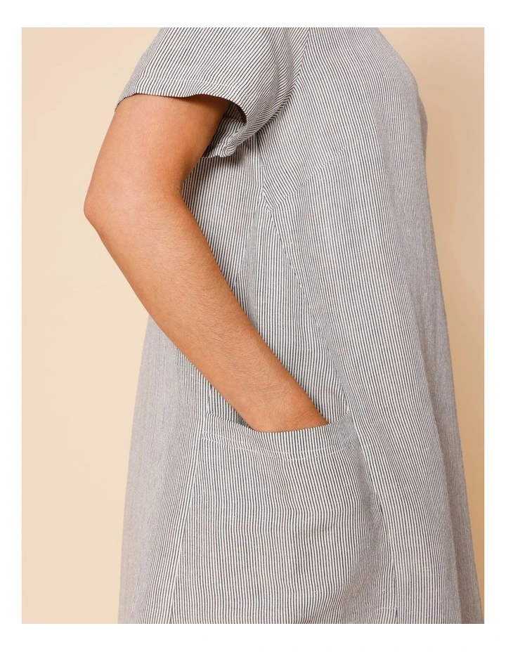 Short Sleeve Tulip Dress With Side Pockets In Blue/White Stripe image 4