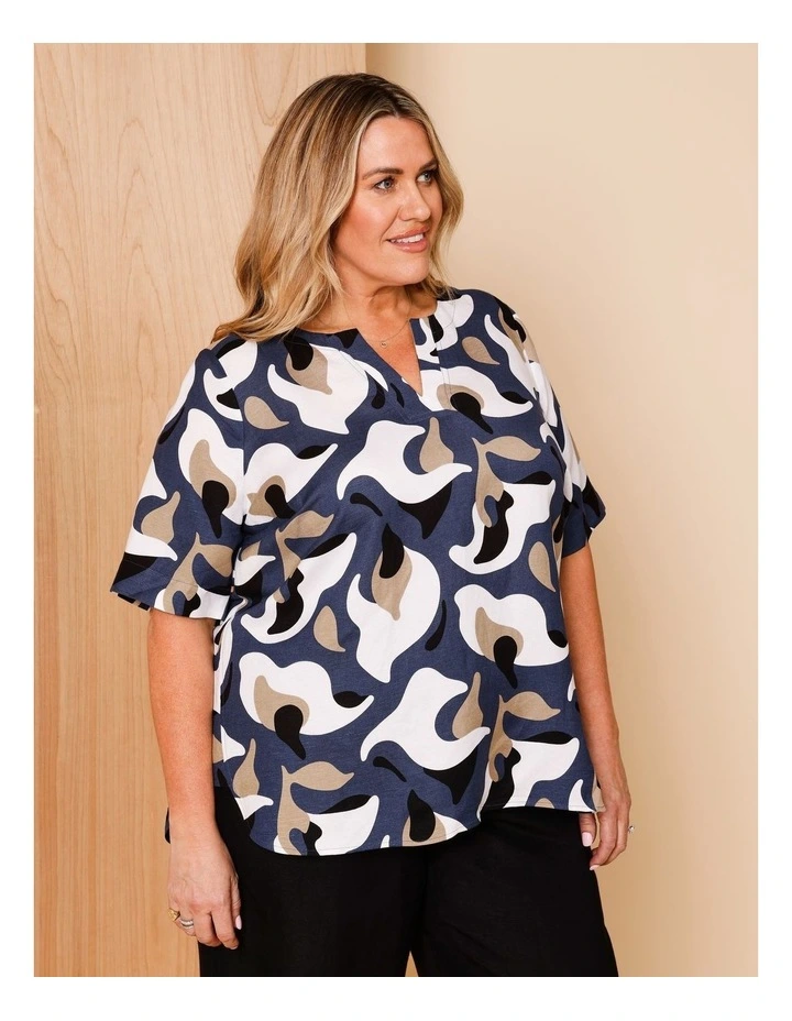 Short Sleeve Curved Hem Top With Notch Neck In Navy/Neutral/Ivory Oversized Abstract Floral image 3