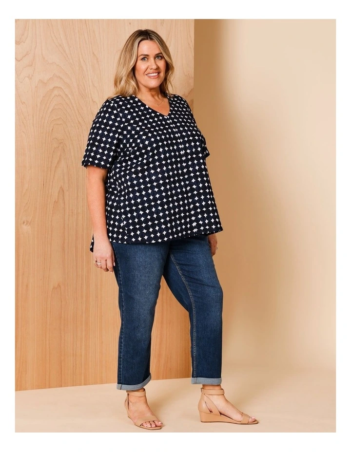 Short Sleeve V-neck Swing Hem Top With Round Pebble Print In Navy/White image 4