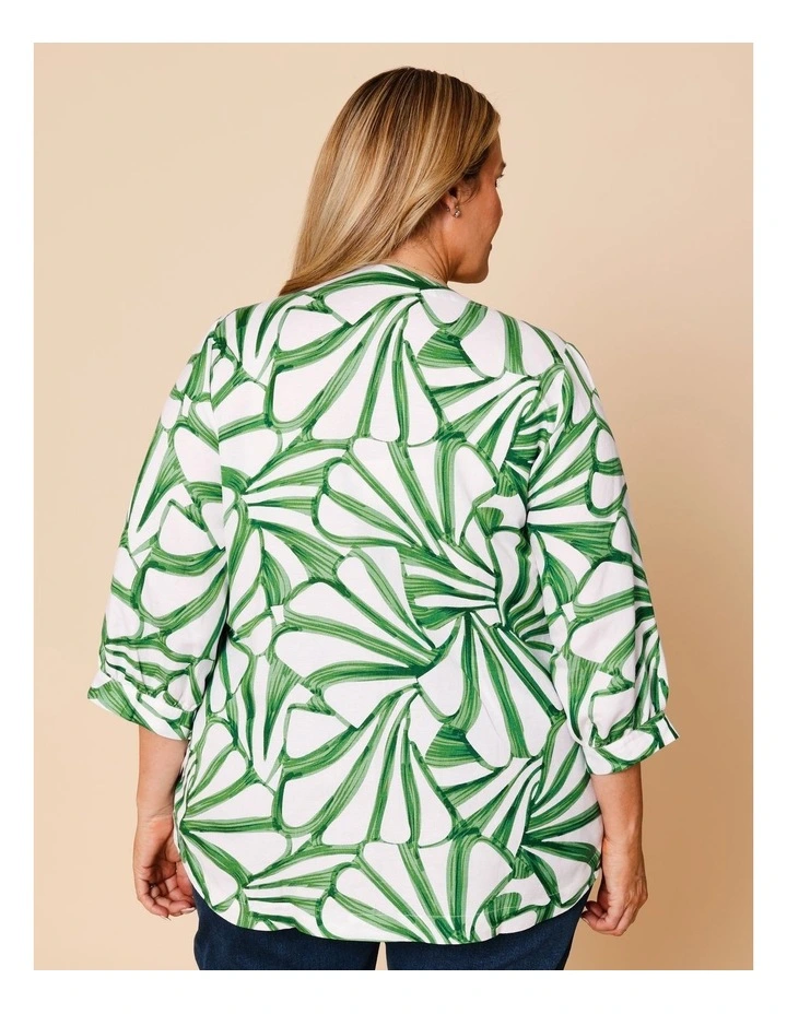 V-neck 3/4 Sleeve Full Sleeve Top In Green/White Tropical Leaf Print image 5