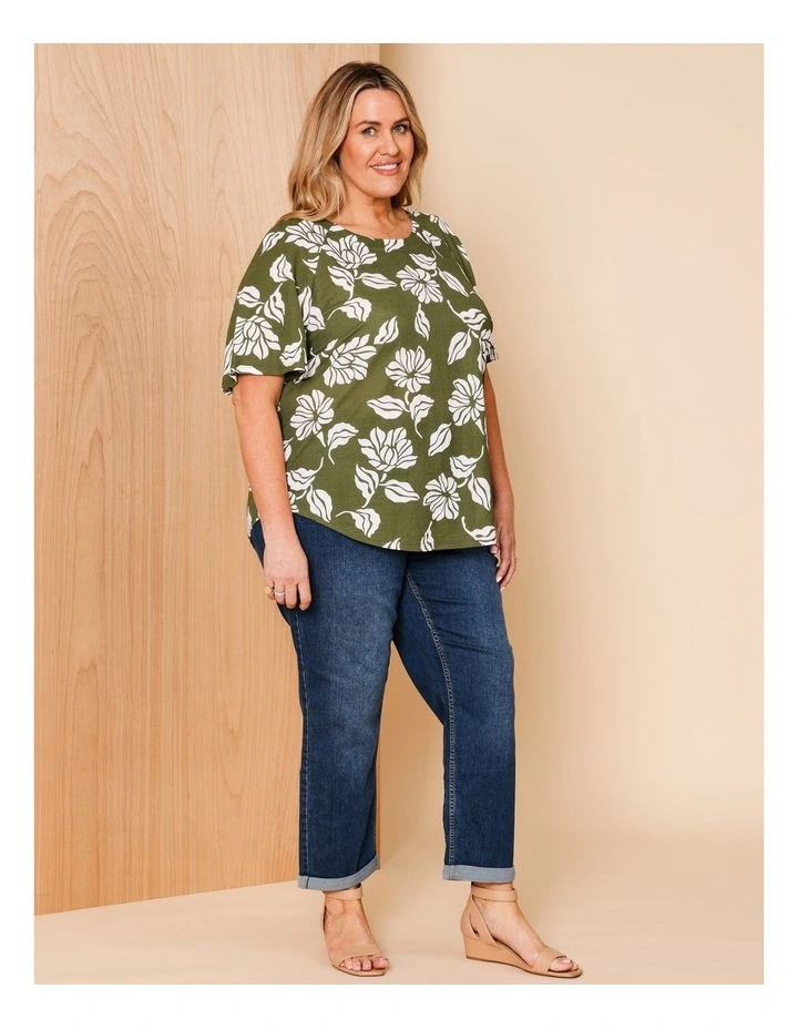 Short Raglan Sleeve Tee With Curved Hem In Avocado/White Floral image 2