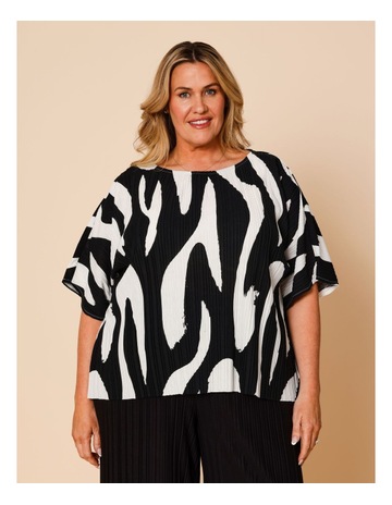 Blk/White colour
