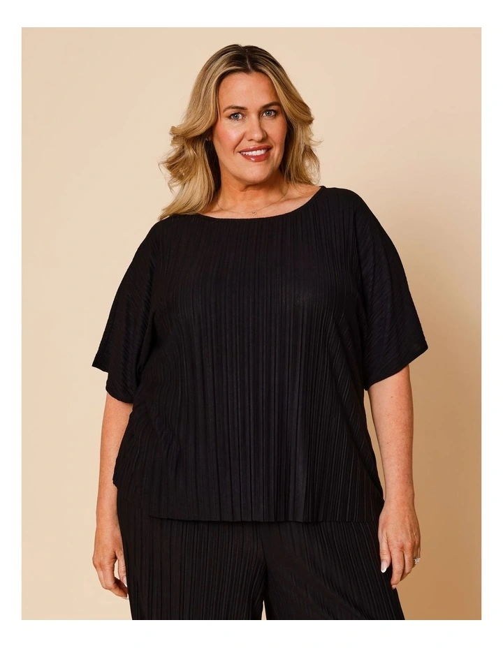 Plisse Elbow Length Sleeves Tee In Black image 2