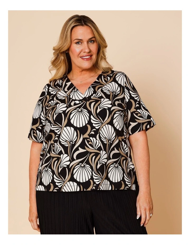 Short Sleeve V-neck Tee In Black/Neutrals image 1