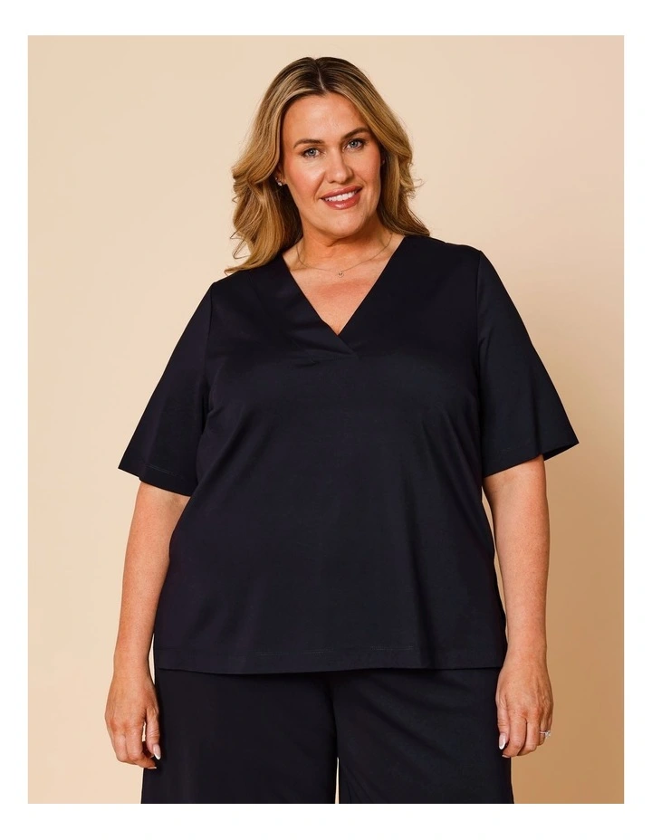 Short Sleeve V-neck Tee In Navy image 1