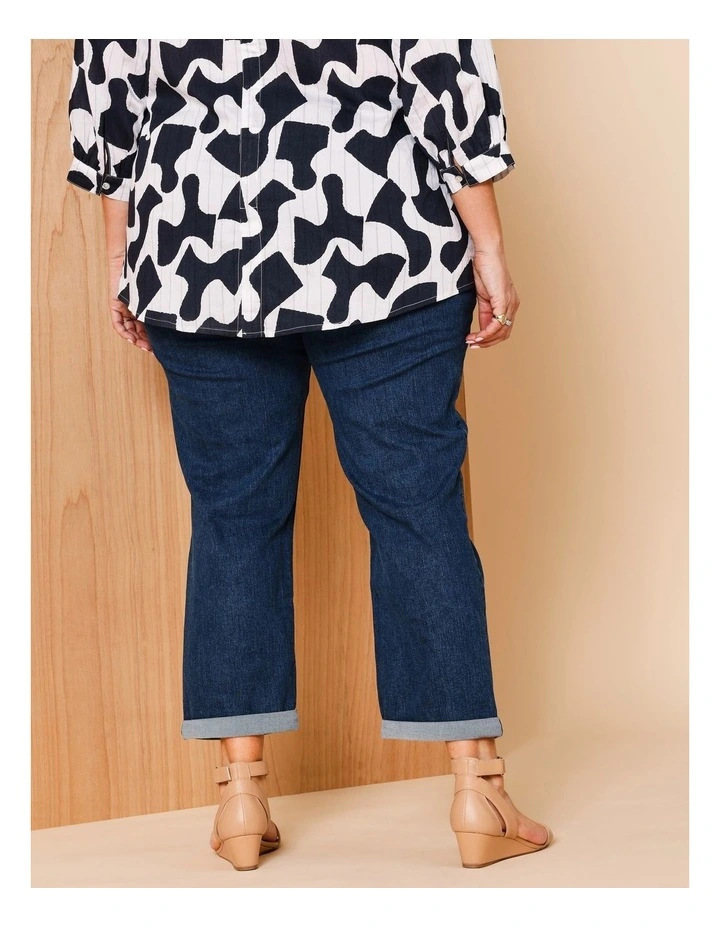 Wardrobe Staple Crop Denim Jean in Dark Blue image 4