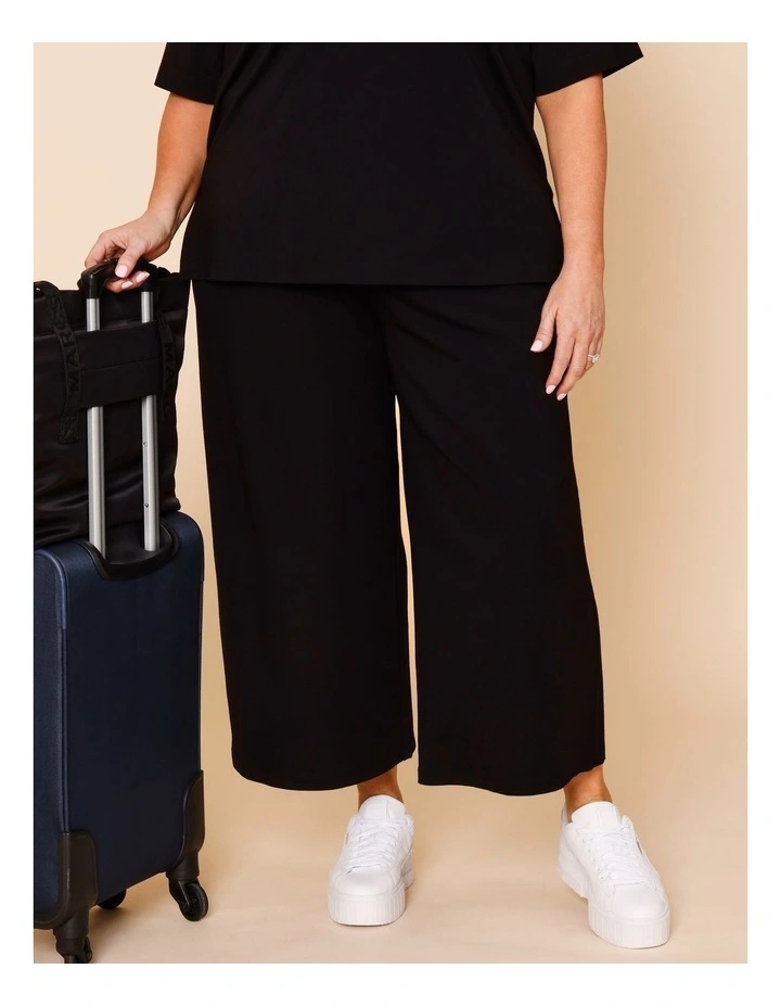 Wide Leg Crop Knit Pant With Pockets In Black image 1