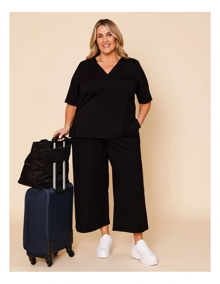 Wide Leg Crop Knit Pant With Pockets In Black image 2