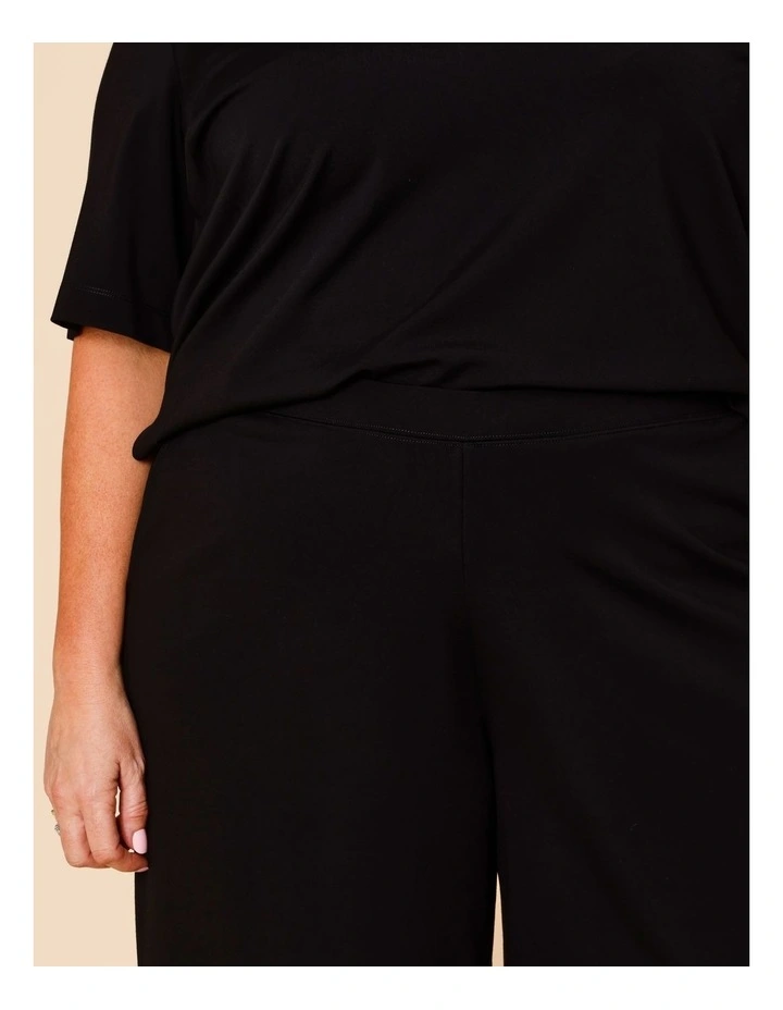 Wide Leg Crop Knit Pant With Pockets In Black image 4