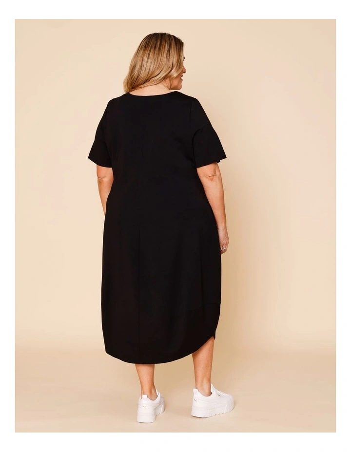 Short Sleeve Knit Dress With Darted Hem And Pockets In Black image 6