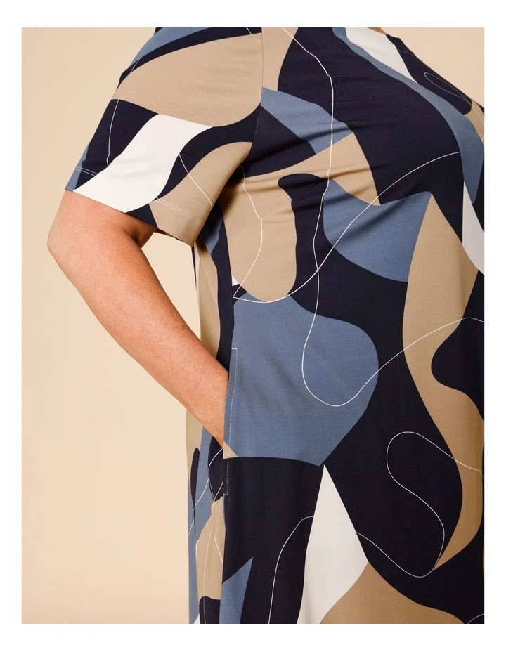 Short Sleeve Knit Dress With Darted Hem And Pockets In Blues Print image 4