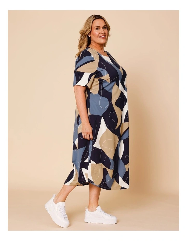 Short Sleeve Knit Dress With Darted Hem And Pockets In Blues Print image 5