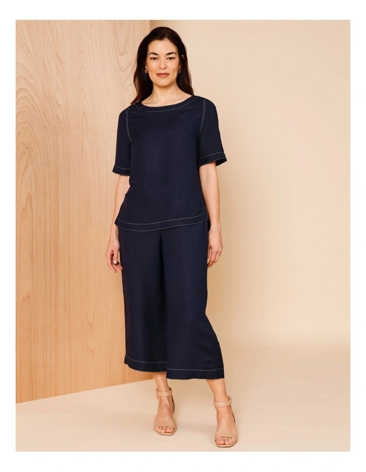 Short Sleeve Curved Hem Top In Navy With Contrast Top Stitch image 2