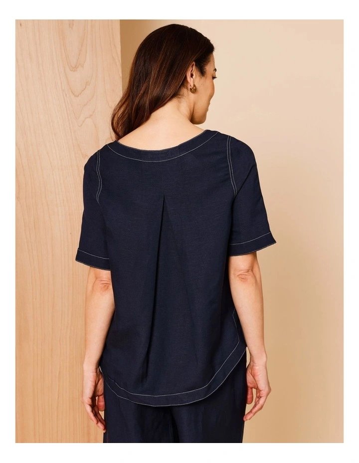 Short Sleeve Curved Hem Top In Navy With Contrast Top Stitch image 5