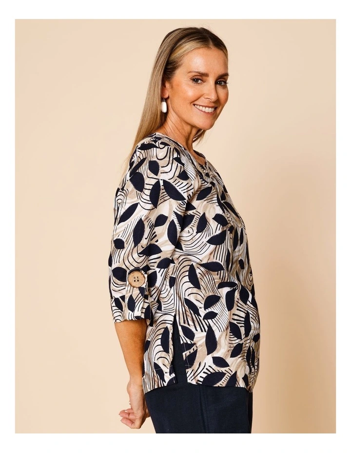 3/4 Sleeve Top With Cuff With Large Button In Neutral/White/Navy Abstract image 3