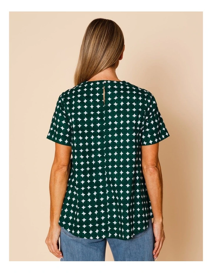 Short Sleeve Swing Hem Top With Round Pebble Print In Dark Green/White image 5