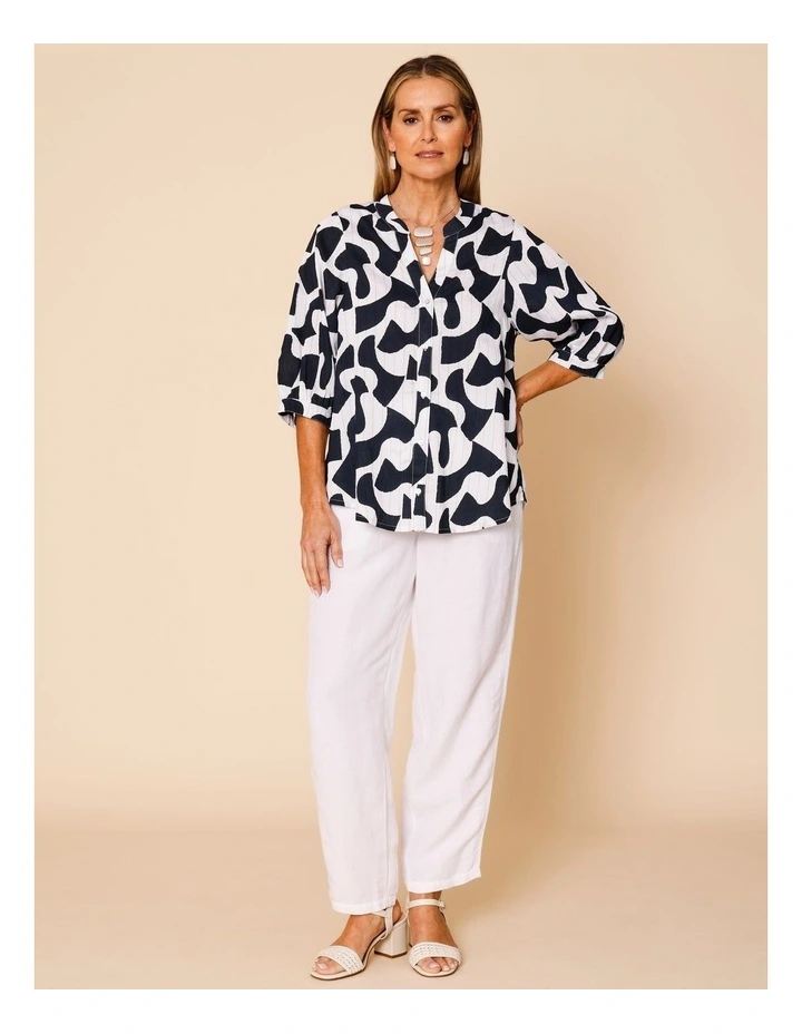 3/4 Sleeve Shirt With Split Back In Ivory/Navy Print image 4