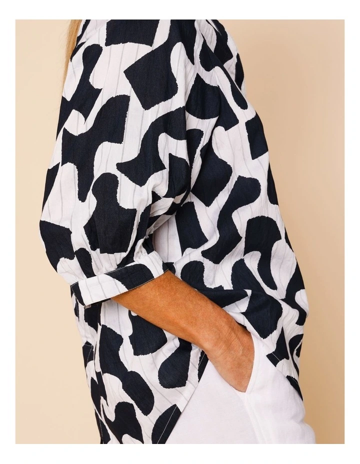 3/4 Sleeve Shirt With Split Back In Ivory/Navy Print image 5