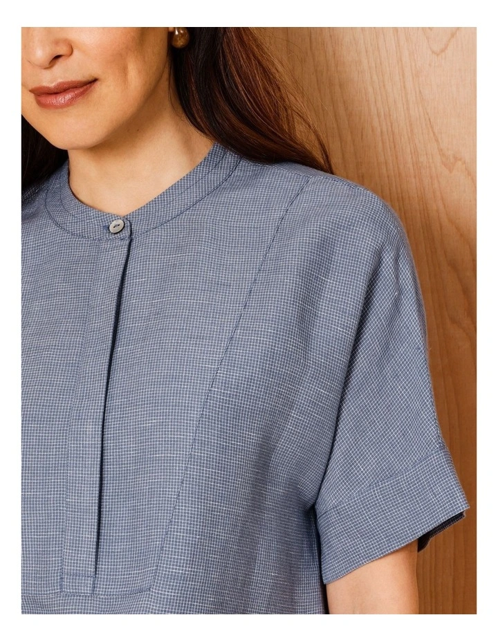 Short Sleeve Shirt With Yoke And Stand Collar In Blue/White Texture image 3