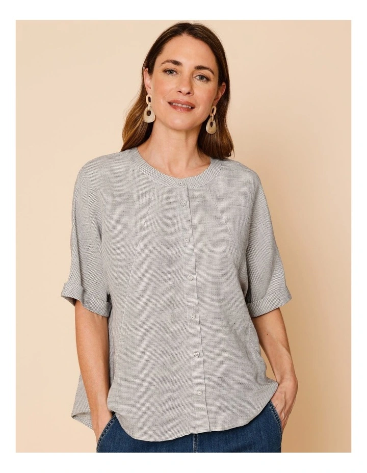 Spliced Short Sleeve Shirt In White/Navy Texture image 1