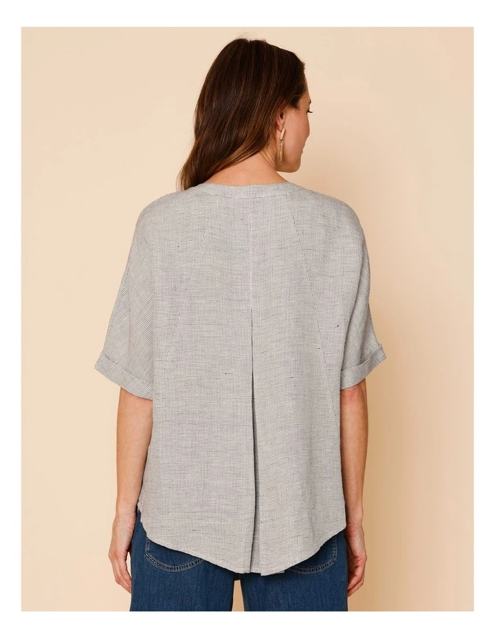 Spliced Short Sleeve Shirt In White/Navy Texture image 6