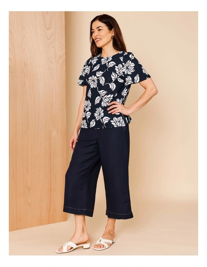 Short Bell Sleeve Tee In Navy/White Floral image 2