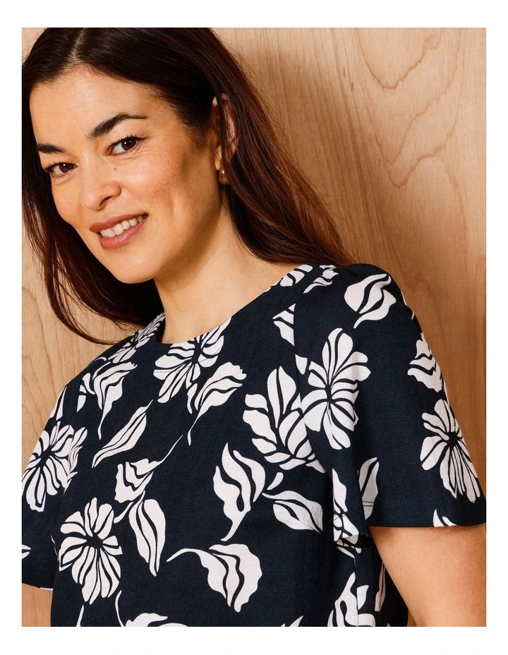 Short Bell Sleeve Tee In Navy/White Floral image 3