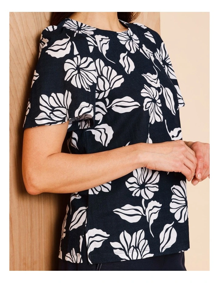 Short Bell Sleeve Tee In Navy/White Floral image 4