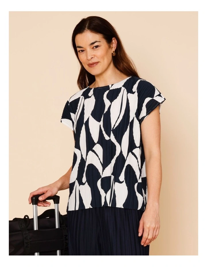 Plisse Cap Sleeve Tee in Navy/Ivory Print image 3