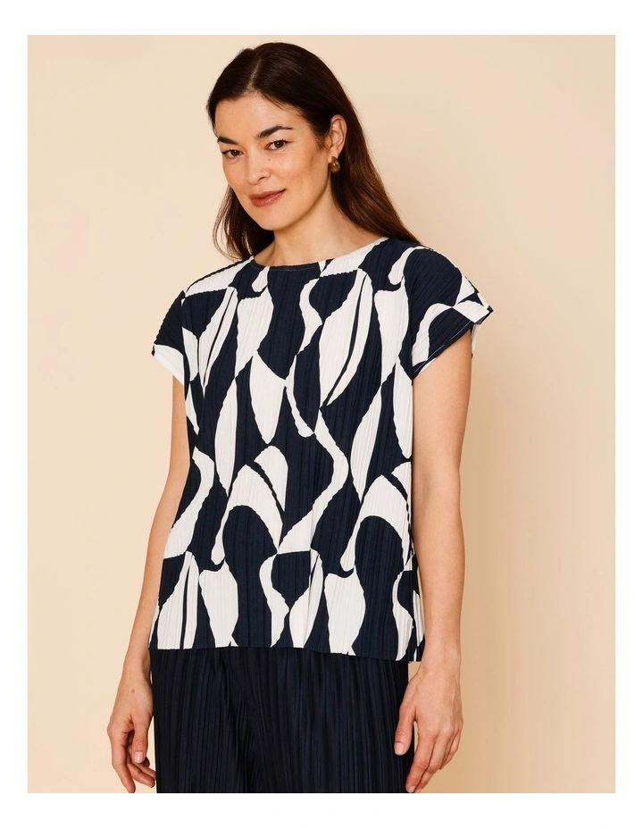 Plisse Cap Sleeve Tee in Navy/Ivory Print image 4